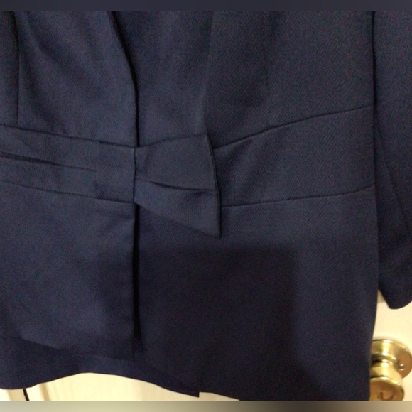 Navy blue women’s suit - Picture 3 of 6